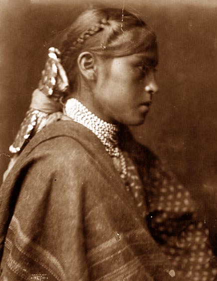 apache-woman